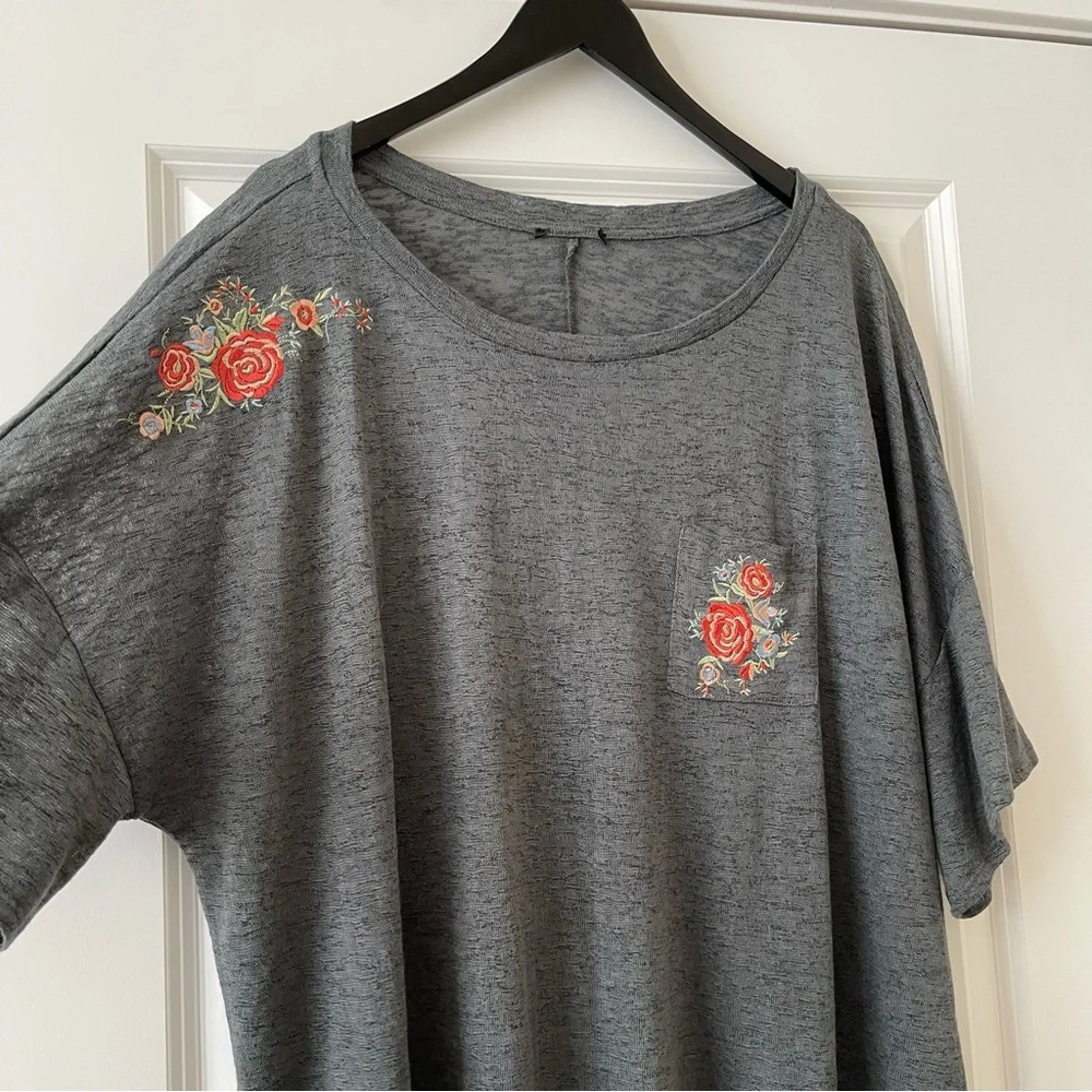 Embroidered top - Picture 2 of 4